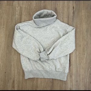 GAP turtleneck sweatshirt